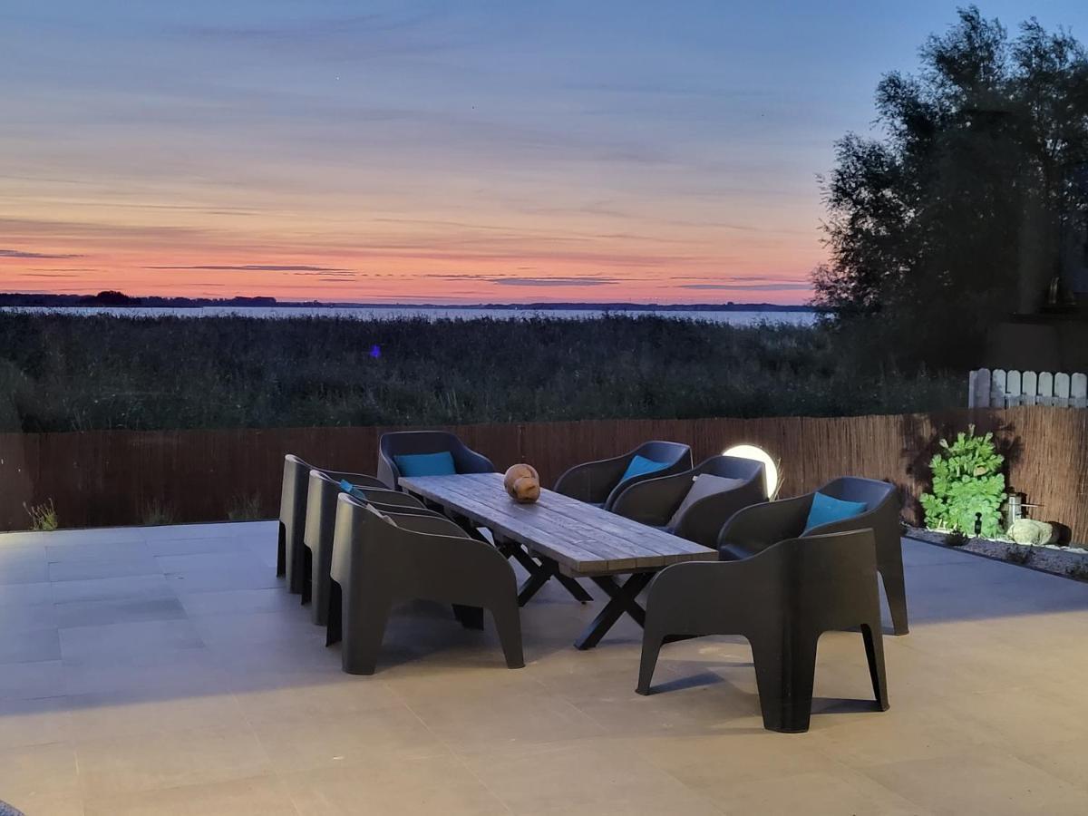 Robson Beach I Sauna, Jacuzzi Międzywodzie Eksteriør bilde