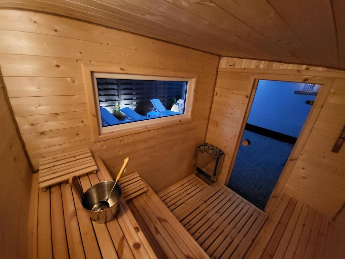 Robson Beach I Sauna, Jacuzzi Międzywodzie Eksteriør bilde